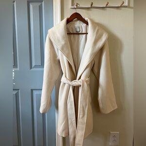 Forever 21 Contemporary White Belted Coat Size Large